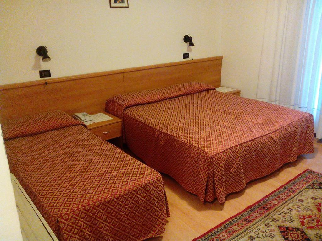 Albergo Alla Speranza Καστελφράνκο Βένετο Δωμάτιο φωτογραφία
